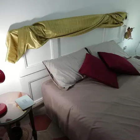 Rosso Quintino Apartment *